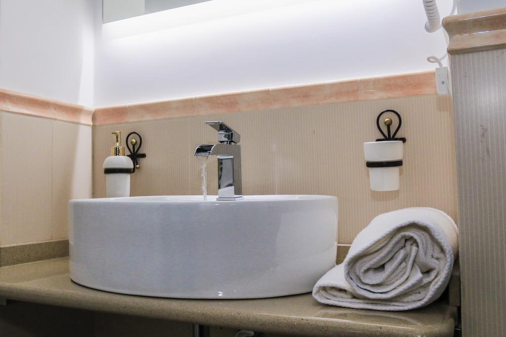 สตันเซ ออร์ซินี Hotel กราวีนา อิน ปูเลีย ภายนอก รูปภาพ